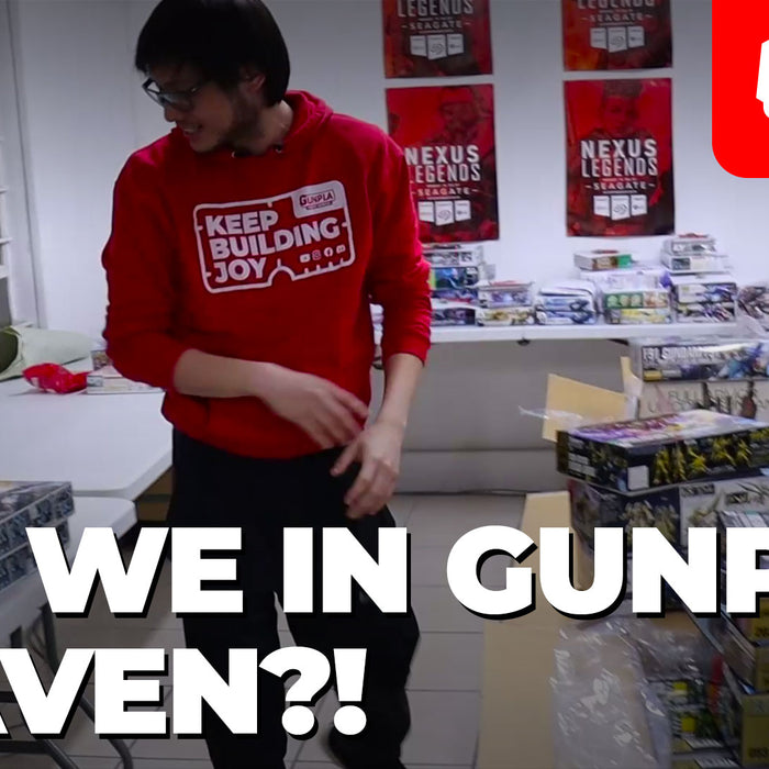 Surrounded by GUNPLA! Are we in GUNPLA heaven?!