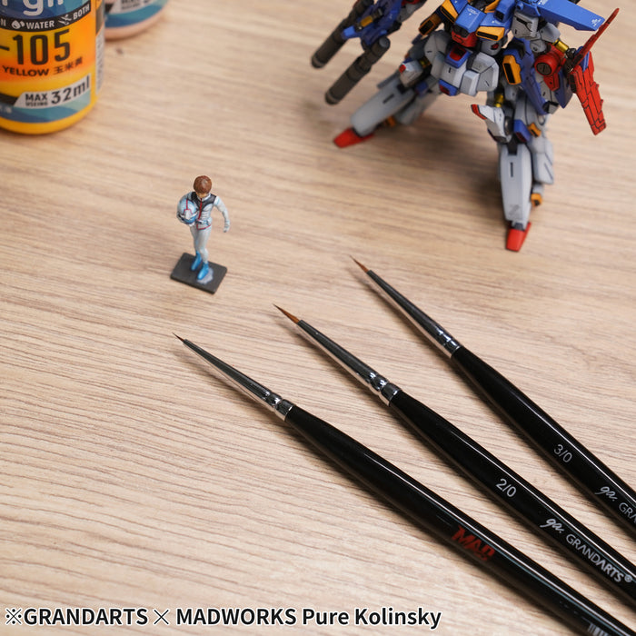 GRANDARTS X MADWORKS Pure Kolinsky Brushes - Set of 5 Sizes: 0, 2/0, 3/0, 5/0, 10/0 (GM-01)