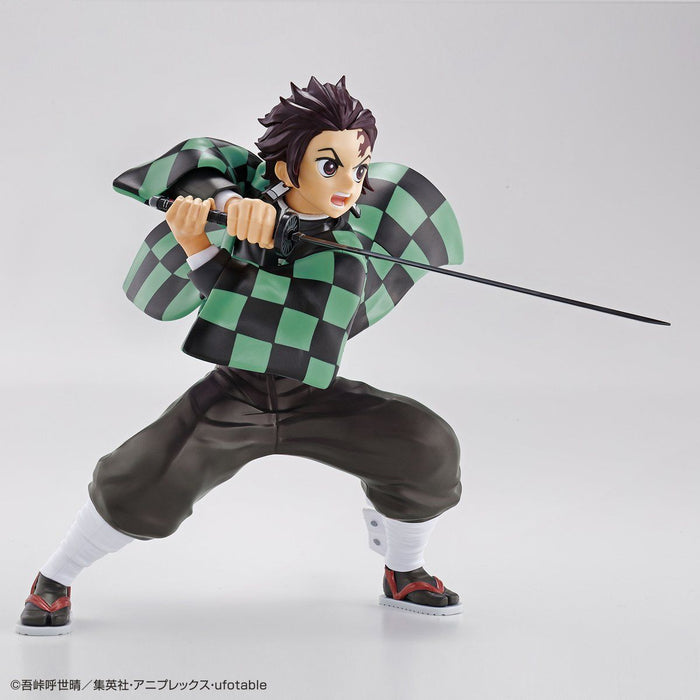 Demon Slayer: Kimetsu Model: Tanjiro Kamado